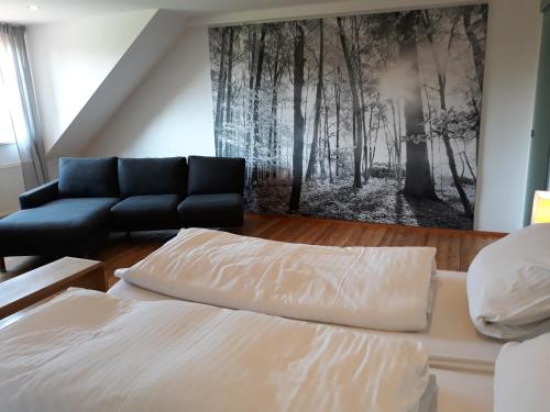 Säng eller sängar i ett rum på Gasthof Stegweber