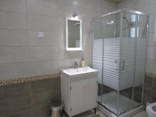 Vonios kambarys apgyvendinimo įstaigoje Serendipity Crete