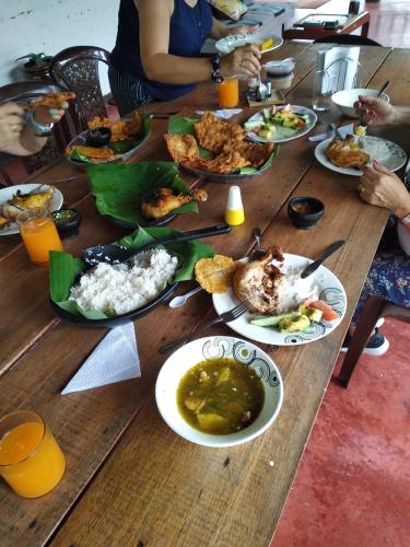 Comida en el campamento o alrededores