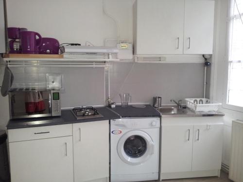 Photo de la galerie de l'établissement MK Studio Appartement, à Saint-Étienne