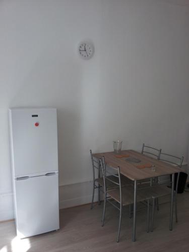 Photo de la galerie de l'établissement MK Studio Appartement, à Saint-Étienne