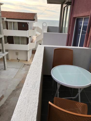 Apartments Atlantisにあるバルコニーまたはテラス