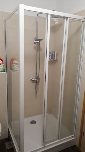 Bilik mandi di Apartman ANA