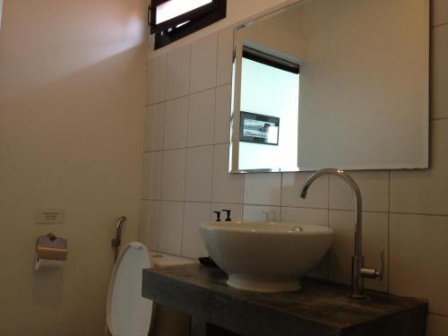 Sairee Sairee Guesthouse tesisinde bir banyo