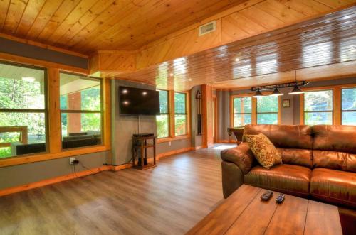 Rippling Waters Lodge Cabin – Photos 5