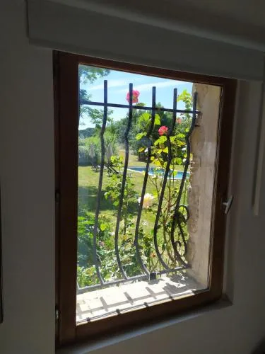 Le Mas des Cerisiers JACUZZI et SAUNA inclus pour tous les logements photo 37