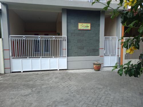 Galeriebild der Unterkunft Nazifa Homestay in Batu