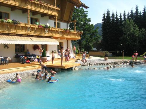 Fotografie z fotogalerie ubytování Hotel Garni Sonnhof ve Flachau