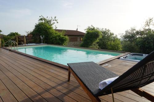 La alberca dentro o cerca de Casa Lucia in Chianti