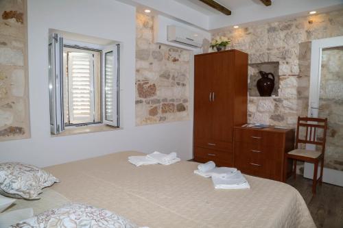 Imagen de la galería de Apartments Seka, en Hvar