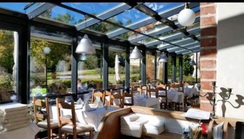 Restoran atau tempat lain untuk makan di Ferienapartment Wiese & Meer auf Rügen