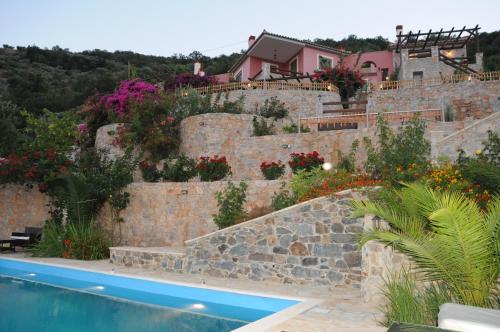 The swimming pool at or close to Dio Guesthouses