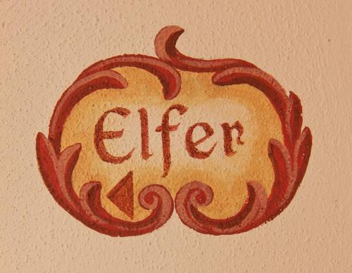a drawing of an apple with the word eaten at Haus Rosmarie in Neustift im Stubaital