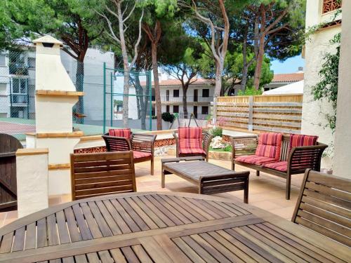 VACAY Villa Montemar, aire libre, sol, en la Costa Brava, L'Escala!