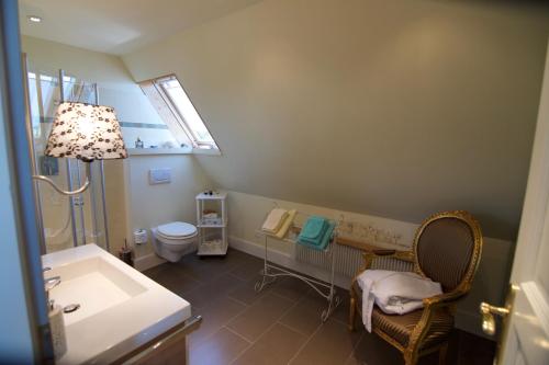Ванная комната в Bed & Breakfast mit Charme- Aux2platanes- Außergewöhnlich schön am Bodensee