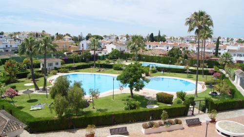 Exquisito apartamento cerca de Puerto. Banús, Marbella, Spain ...