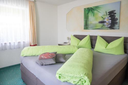 Postel nebo postele na pokoji v ubytování Ferienwohnung Permoser