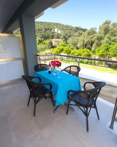 Moonline Maisonettes & Apartments