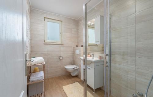 Kúpeľňa v ubytovaní Apartment Kata with Private Pool