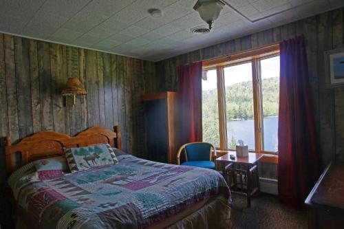 The Big Moose Inn – Photos 5