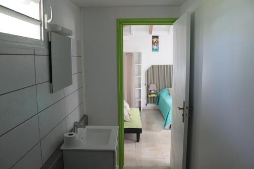 Koupelna v ubytování Résidence B&L Lagon : Bungalow Atoll