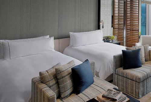 Rosewood Hong Kongにあるベッド
