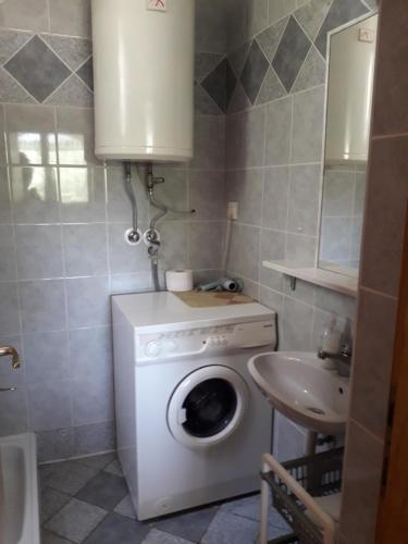Bany a Apartmani Mia
