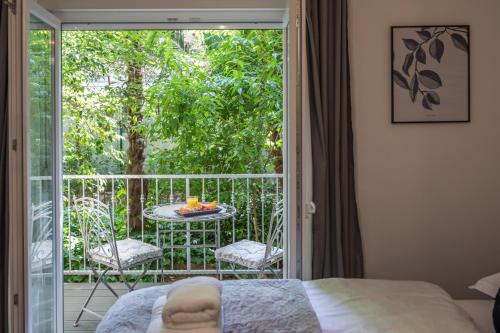 Luxury rooms with balcony