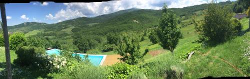 Nespecifikovaný výhled na hory nebo výhled na hory při pohledu z bed and breakfast