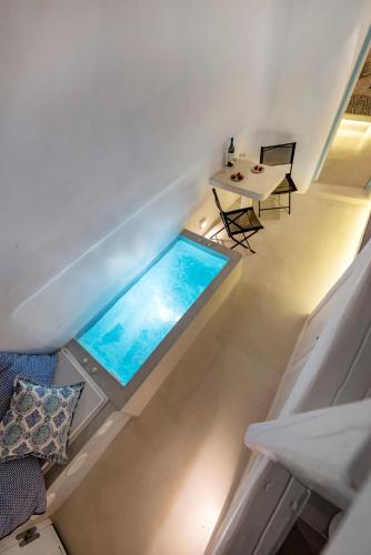 Πισίνα στο ή κοντά στο Mykonian Mews Luxury Suites