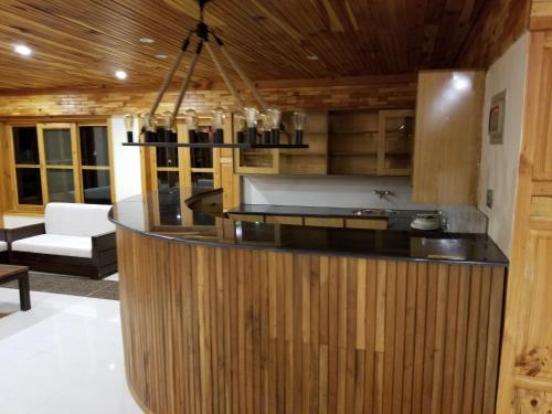 Kuchyň nebo kuchyňský kout v ubytování Chinar Resorts