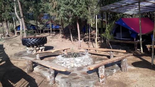 Taman di luar Vamoose Sunakhari