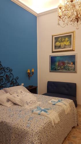 Una cama o camas en una habitación de Amanda's Suite