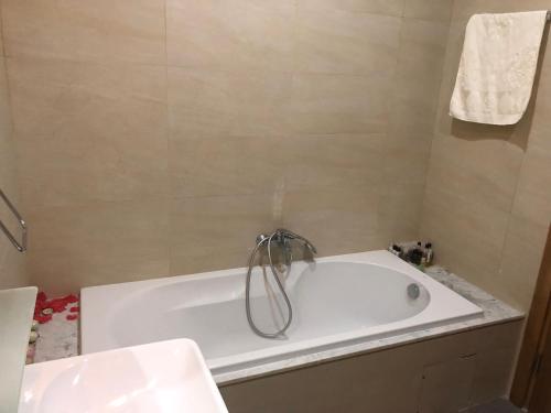 Bilik mandi di Apartment Jardin Carthage