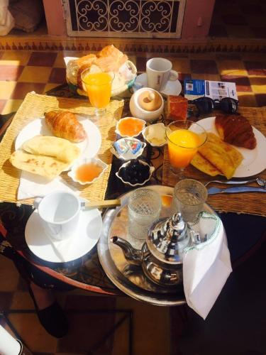 Jídlo v penzionu nebo okolí