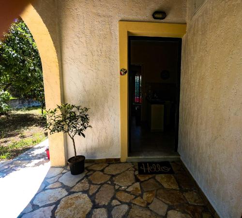 Фотография из галереи Su Casa Apartments в Альмирос-Бич