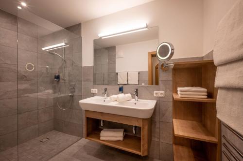 Ένα μπάνιο στο Apartment Anita