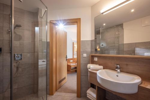 Ένα μπάνιο στο Apartment Anita