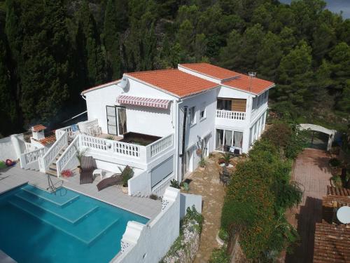 The swimming pool at or close to Apartamento Milka Gandia Marchuquera