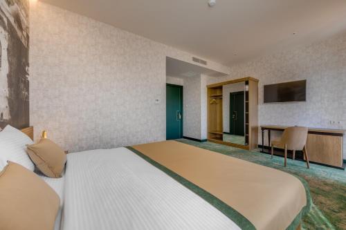 Televisyen dan/atau pusat hiburan di Sole Palace