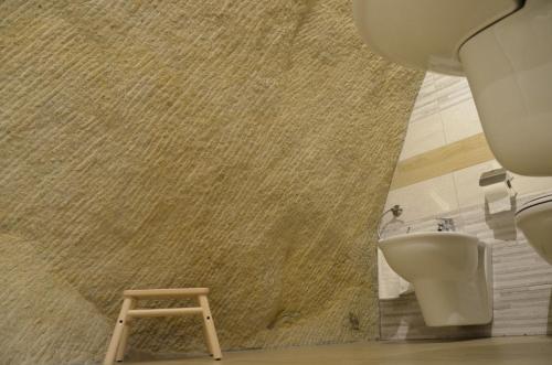B&B La Casa Sulla Roccia tesisinde bir banyo