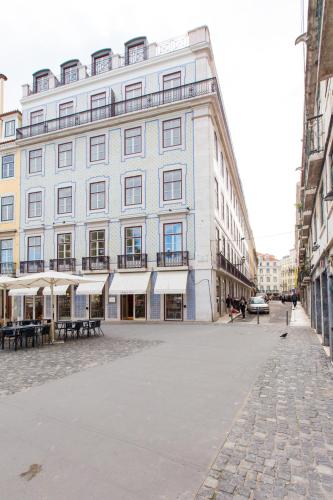 Penthouse with River View - Baixa Alfama