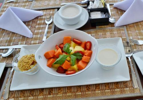 ホテルの敷地内または近くでの食事または食べ物