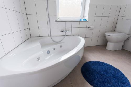 Kúpeľňa v ubytovaní Das gelbe Haus 1