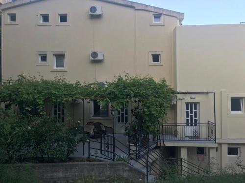 Gallery image of Apartments Petković in Petrovac na Moru