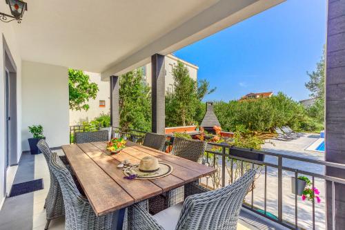Apartment Villa Hacijenda with private pool and jacuzzi