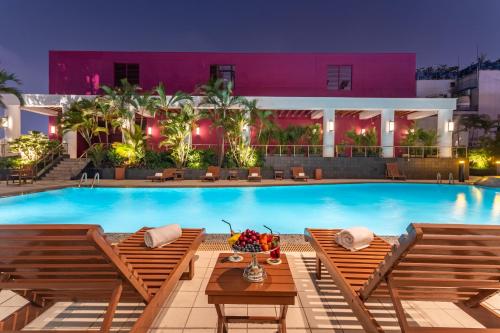 La alberca dentro o cerca de Hôtel du Parc Hanoï