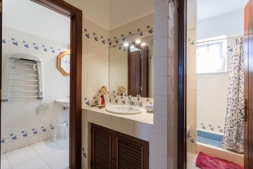 Ванная комната в FLH Ericeira Country House
