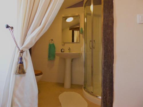 Koupelna v ubytování L'Ancien Presbytère Chambres D'hote ou Gite