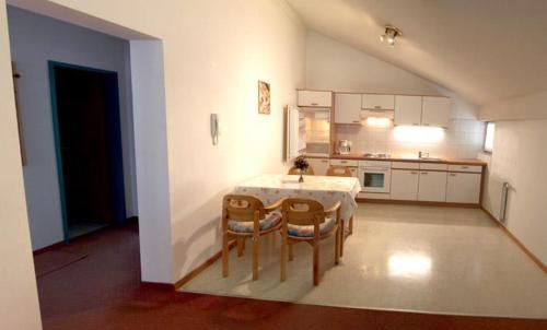 Kuchyňa alebo kuchynka v ubytovaní Holiday Appartements